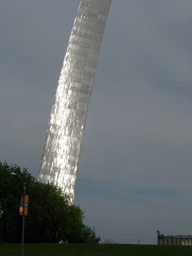 Sunlight reflecting off the Gateway Arch south base.